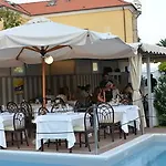 Ca' Del Mar Semesterbostad