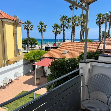 Ca' Del Mar Semesterbostad *